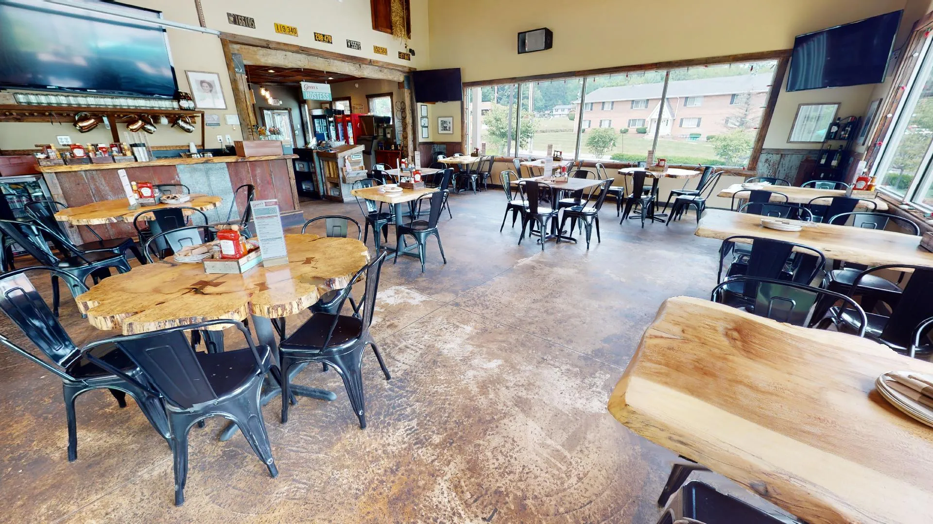 Ginny’s Neighborhood Pizza Joint