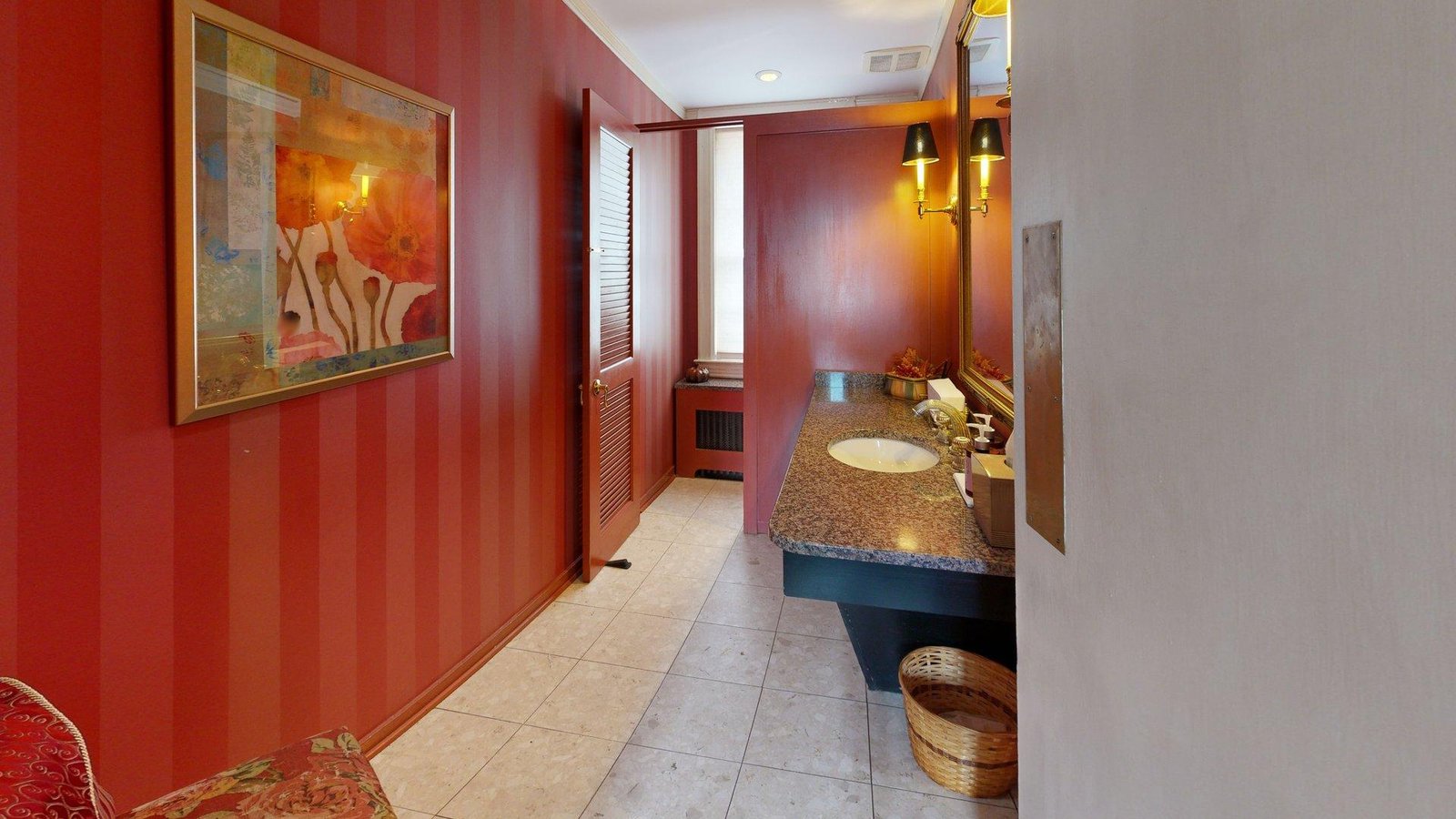 5701-Bryant-St-Bathroom